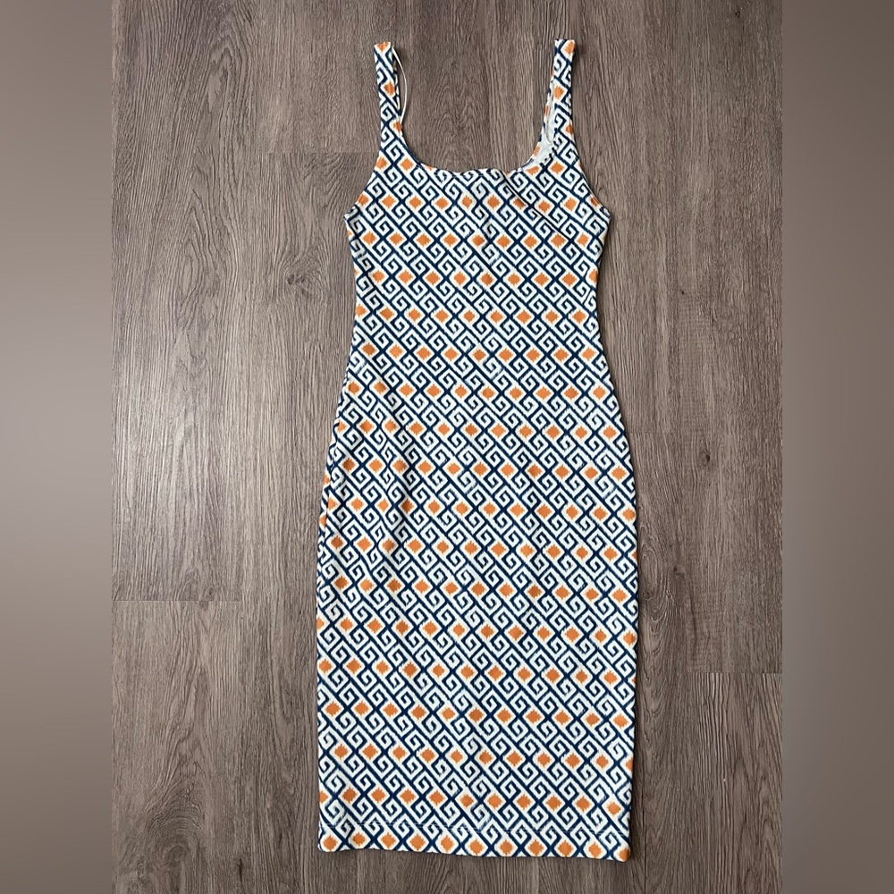 NWT- Zara Printed Bodycon Dress (Medium)
